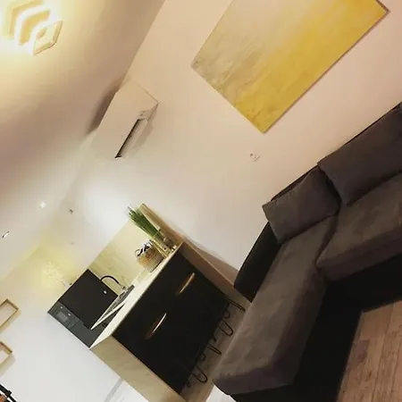 Agreable Maison De Ville Avec Jacuzzi
